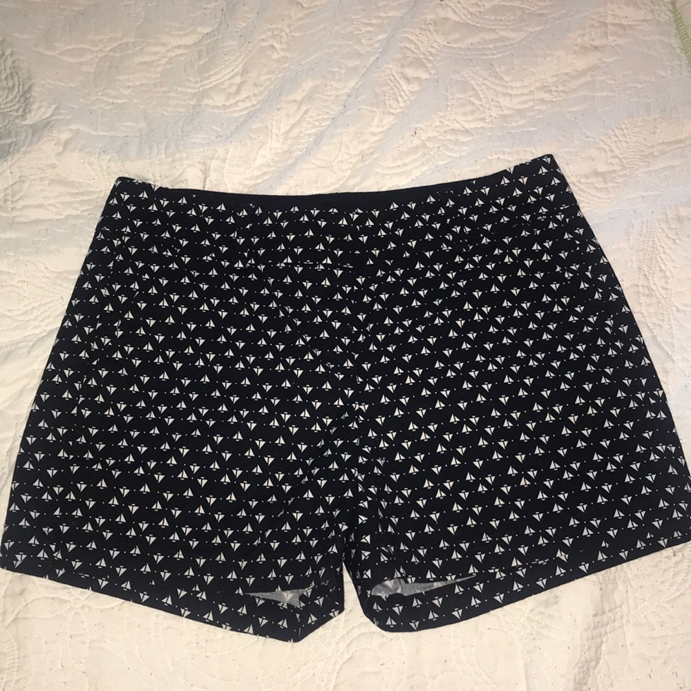 Preppy high waisted Ann Taylor Shorts - Picture 2 of 7